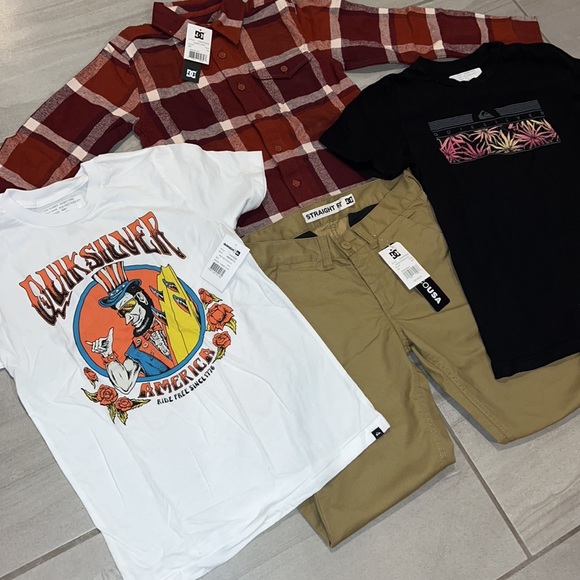 🤙🏻 YOURH BOYS CLOTHING BUNDLE BOX DEAL LOT OF 4 QUIKSILVER AND DC ALL NEW 🤙🏻 - Picture 3 of 5
